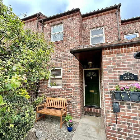 Cherry Blossom Holiday home York