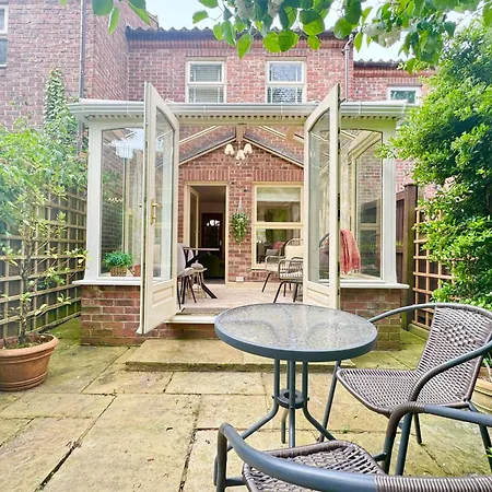 Cherry Blossom Йорк